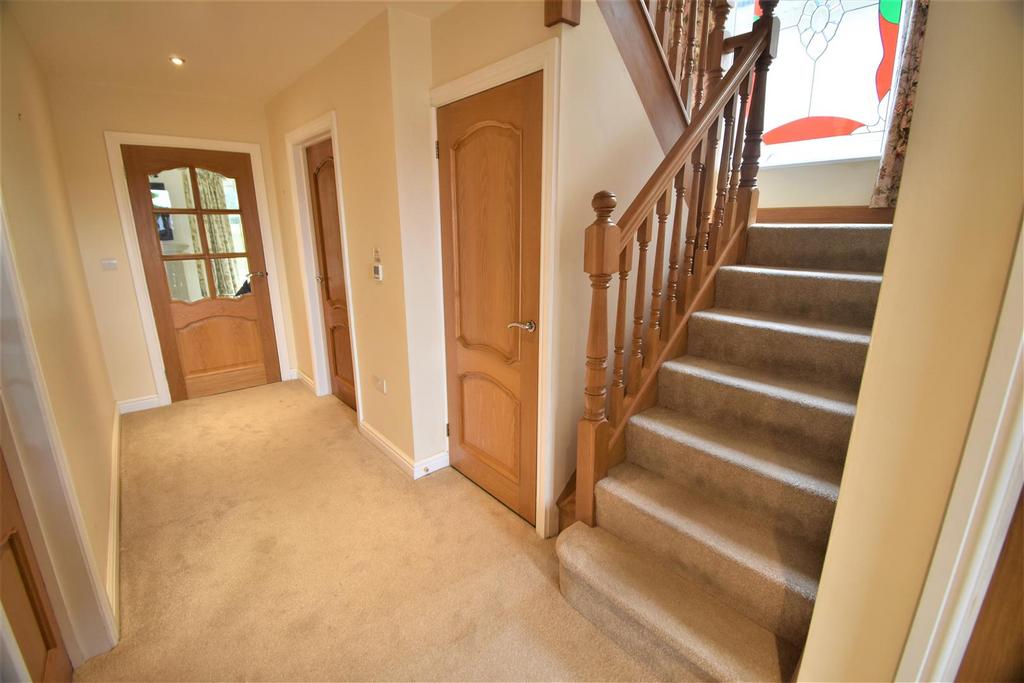 Down Road, Portishead 4 bed detached house for sale £650,000