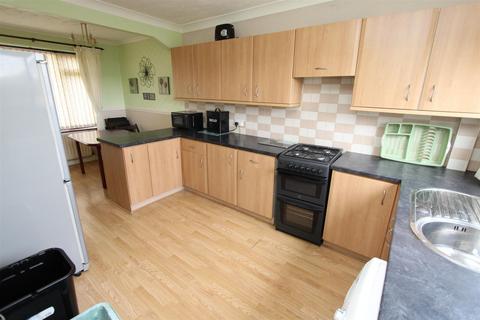 2 Cuthbert Avenue, Durham, DH1 2EE