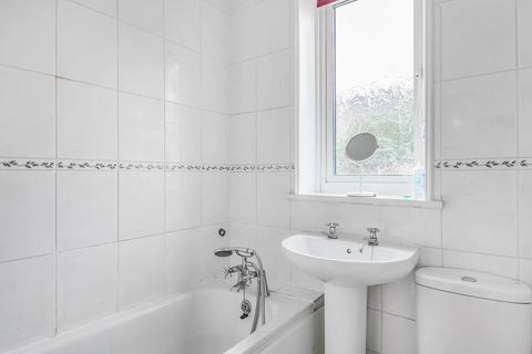 31 Oakview Road, London, SE6 3QF