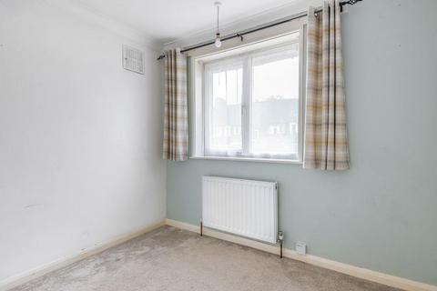 31 Oakview Road, London, SE6 3QF