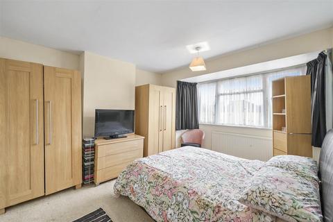 28 Tylers Gate, Harrow, HA3 9XH