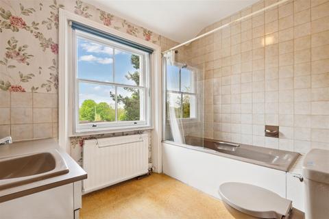 25 Harvard Road, London, W4 4EA