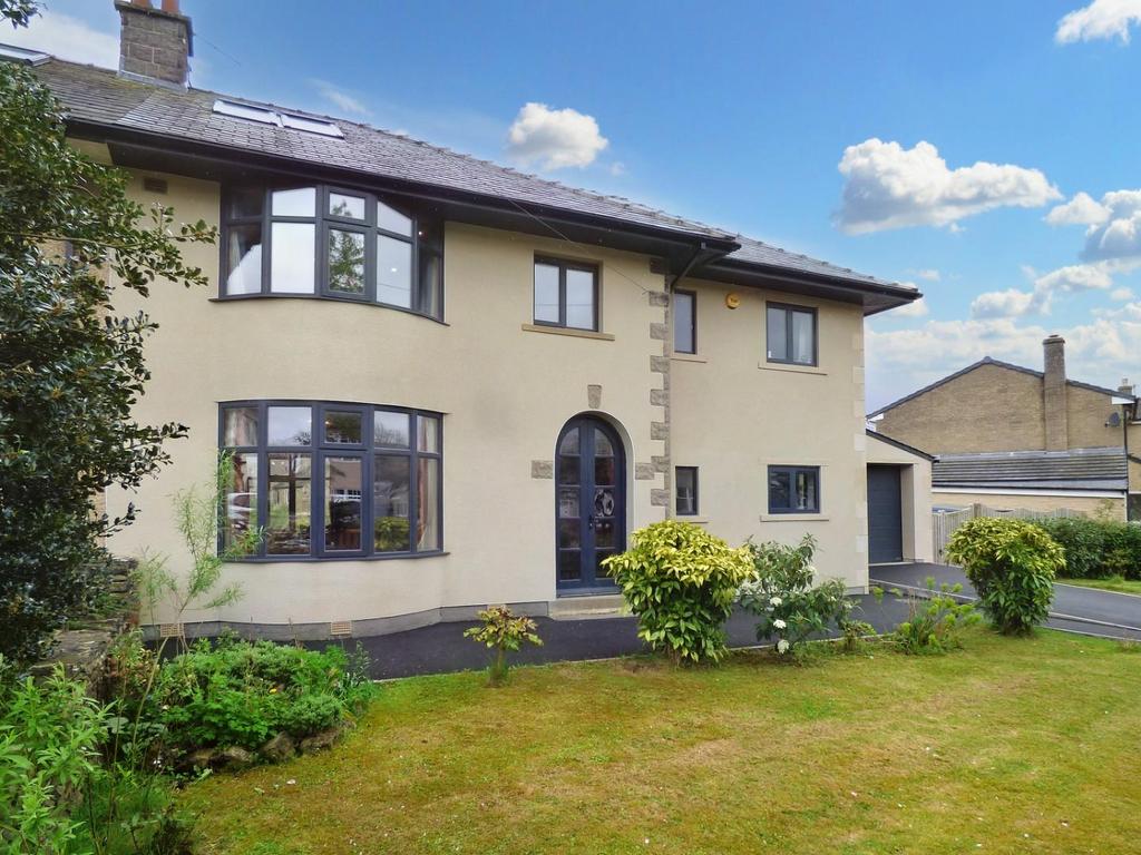 St Ronan's, Brackenley Drive, Embsay, Skipton 5 bed semidetached house