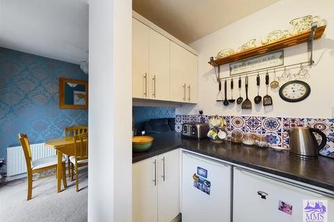 48 Abinger Drive, Chatham, ME5 8UL