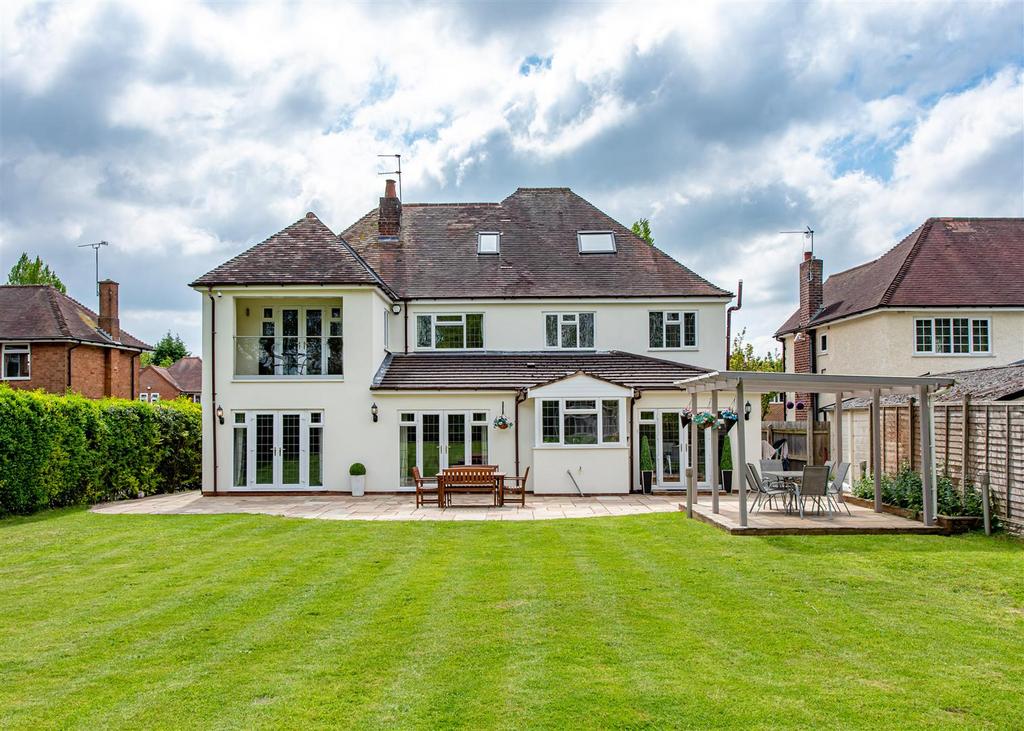 34 Highlands Road, Finchfield, Wolverhampton 5 bed detached house for sale £875,000