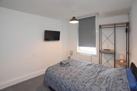 Studio to rent - Springfield Street, Wigan, WN1 2NA