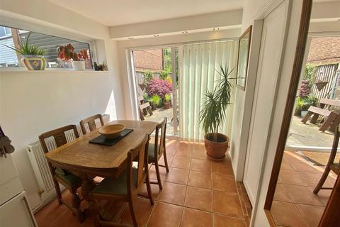 70 Beech Farm Drive, Tytherington, Macclesfield, SK10 2ER
