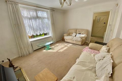 3 bedroom semi-detached house for sale - Brocklehurst Avenue, Macclesfield