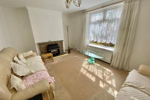 3 bedroom semi-detached house for sale - Brocklehurst Avenue, Macclesfield