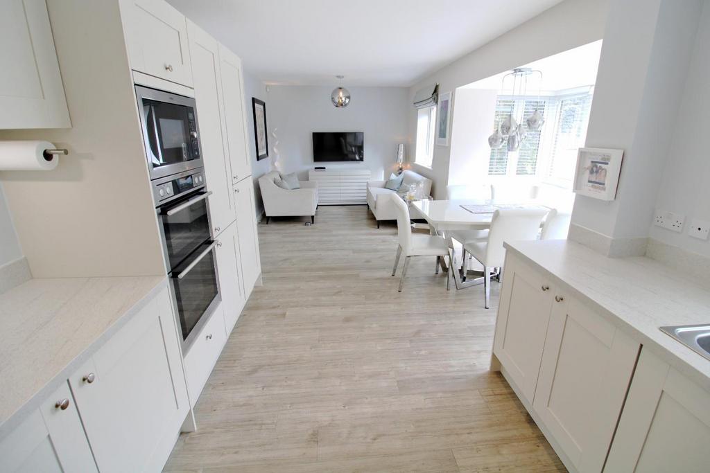 Kitchen Diner Family Room