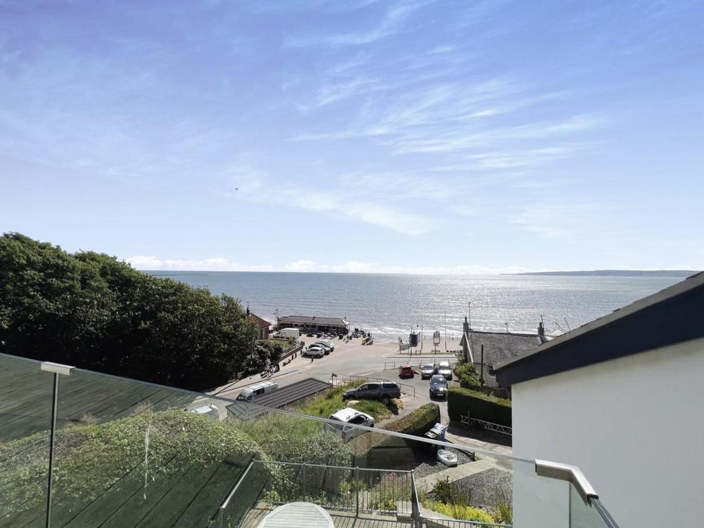 Fideliter, Cliff Top, Filey, North... 1 bed detached house £195,000