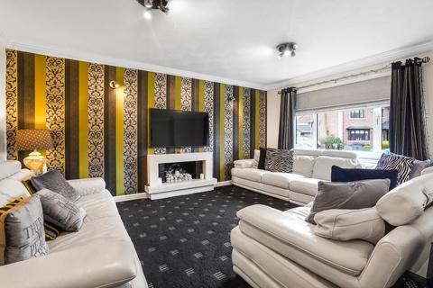 4 bedroom detached house for sale - Wike Ridge Avenue, Leeds
