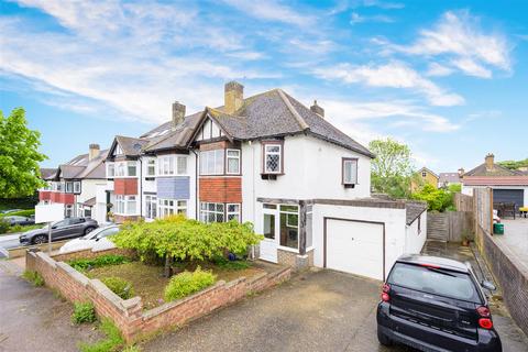 18 Buff Avenue, Banstead, SM7 2DW