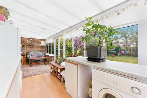 18 Buff Avenue, Banstead, SM7 2DW