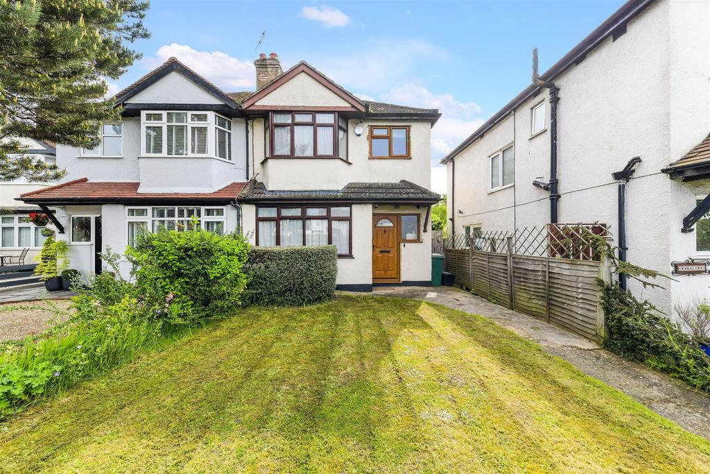 Brighton Road, Banstead 3 bed semidetached house for sale £525,000