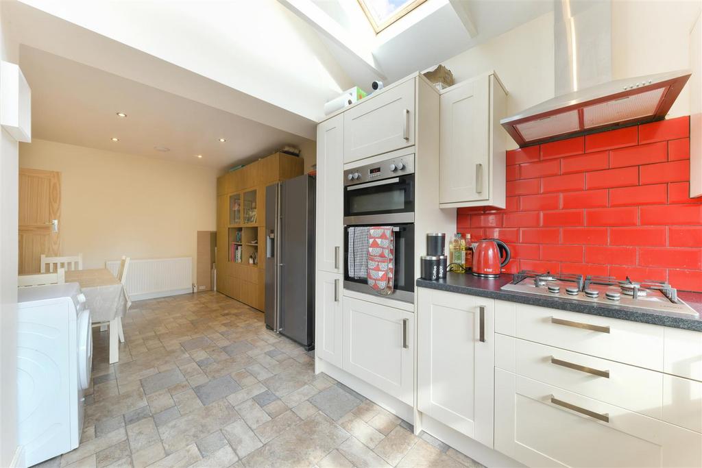Brighton Road, Banstead 3 bed semidetached house £500,000