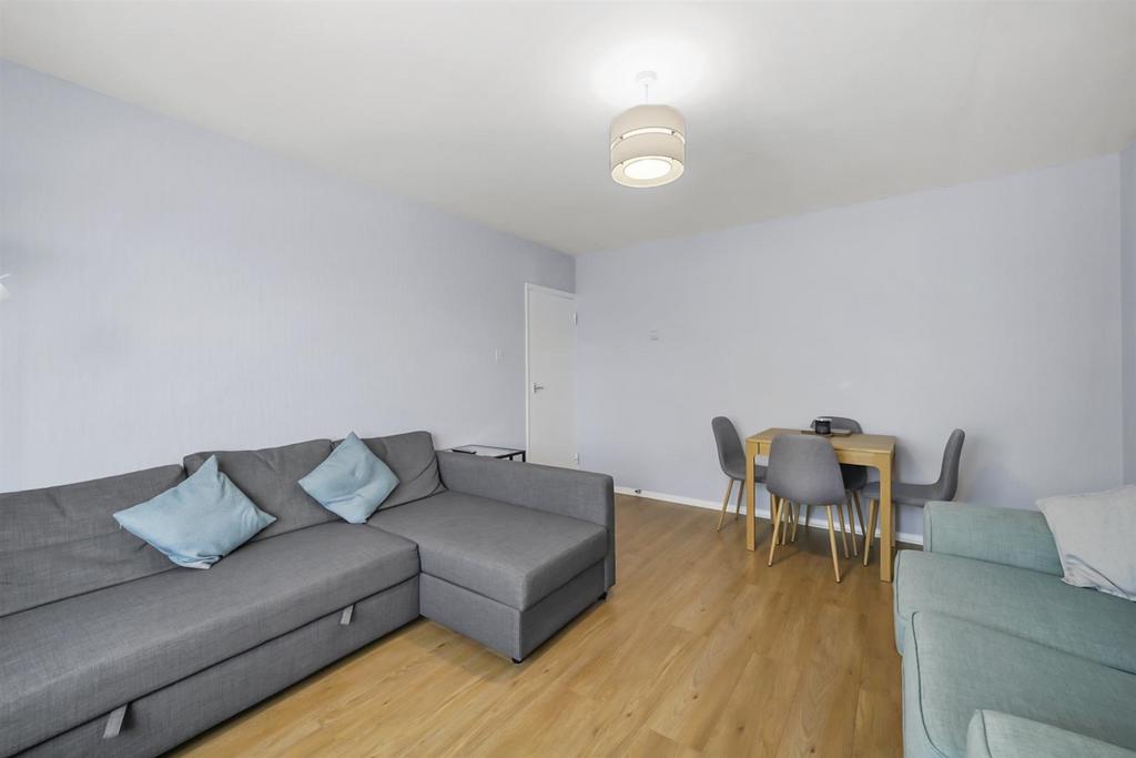 Flat 4, Montague Fell - B89 TST5 Uk353toc5 S6u B.jpg