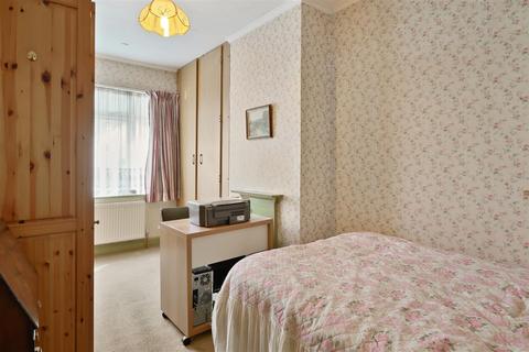49 Rugby Avenue, Wembley, HA0 3DJ