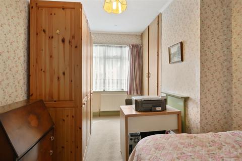 49 Rugby Avenue, Wembley, HA0 3DJ