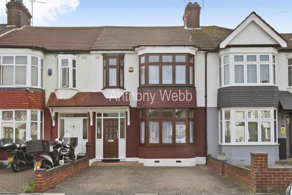 Munster Gardens, Palmers Green, N13 3 bed terraced house for sale £