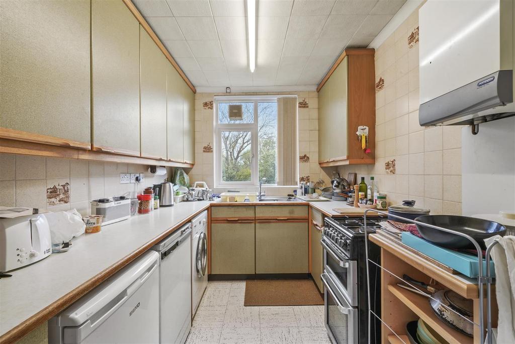 56 Windermere Avenue - RY2 LE8eu By Zcqkj Cg Rm7.jpg