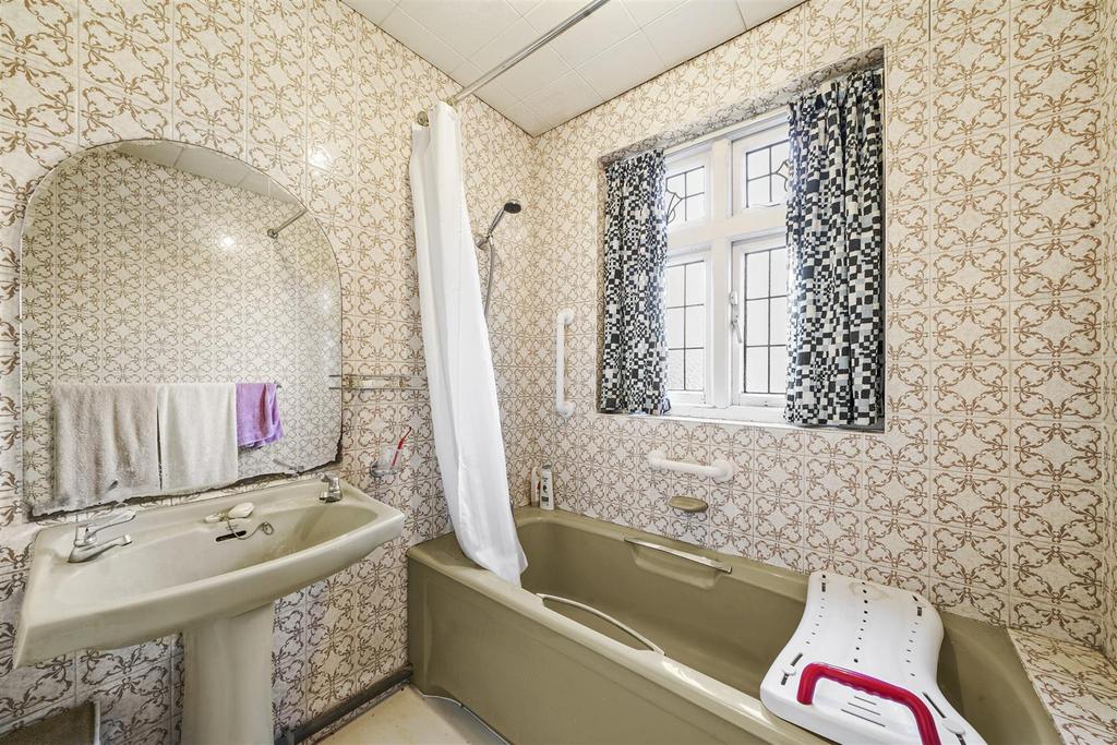 56 Windermere Avenue - Btr T1k7 L65 D9 Pb8 Kt Rs6.jpg
