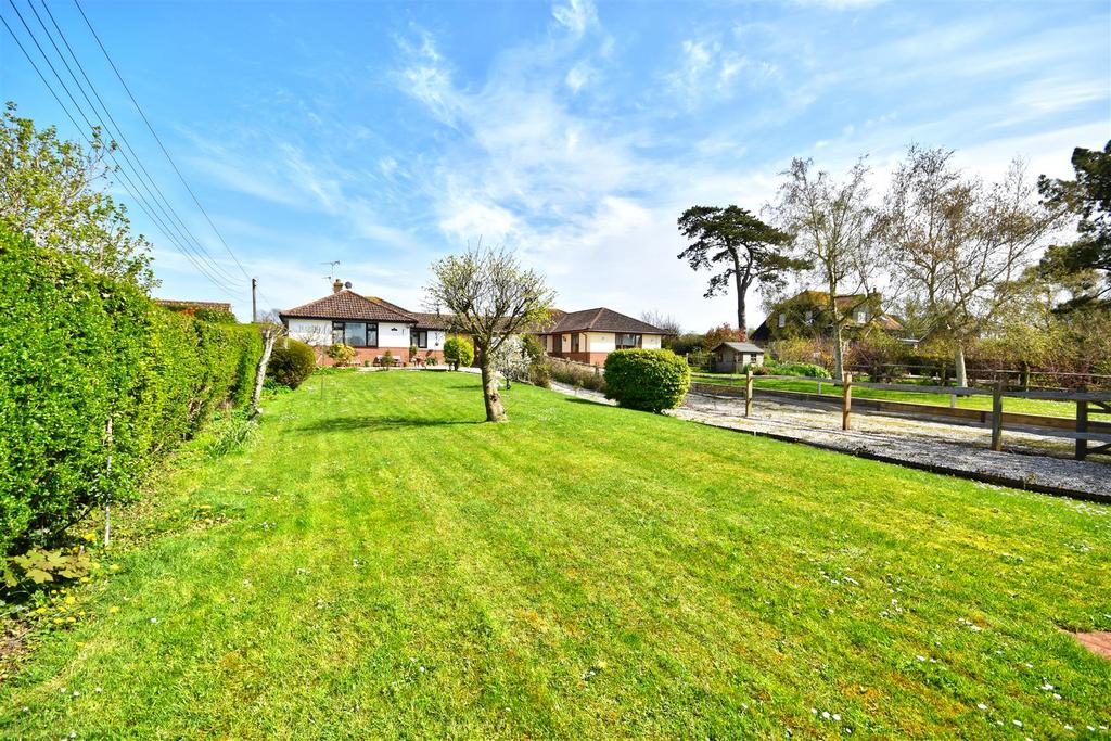 Old River Way, Winchelsea Beach, Winchelsea 3 bed semidetached
