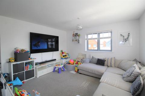 3 Baird Way, Minster On Sea, Sheerness, ME12 3UG