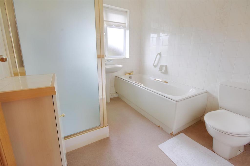 Bathroom.jpeg