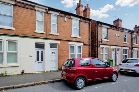 9 Warwick Street, Nottingham, NG7 2PJ