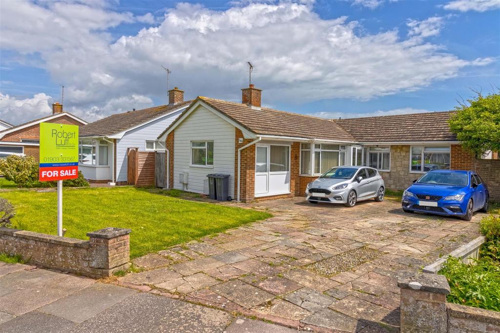Alinora Crescent, GoringbySea 4 bed detached bungalow for sale £599,950