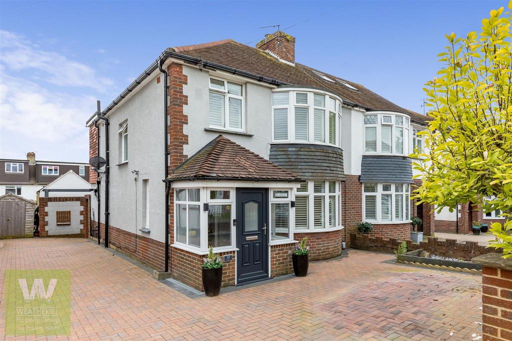 Sunninghill Avenue, Hove 3 bed semidetached house £600,000
