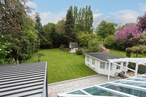15 Beech Walk, Epsom, KT17 1PU