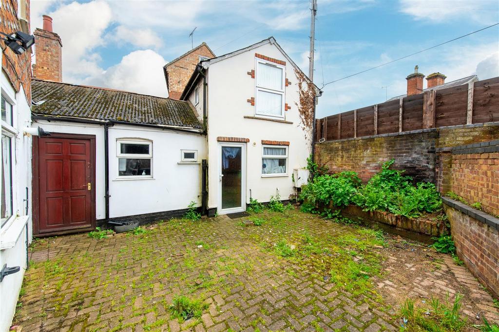 Rear Courtyard