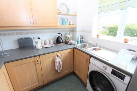 2 bedroom retirement property for sale - Riverside Court, North Chingford