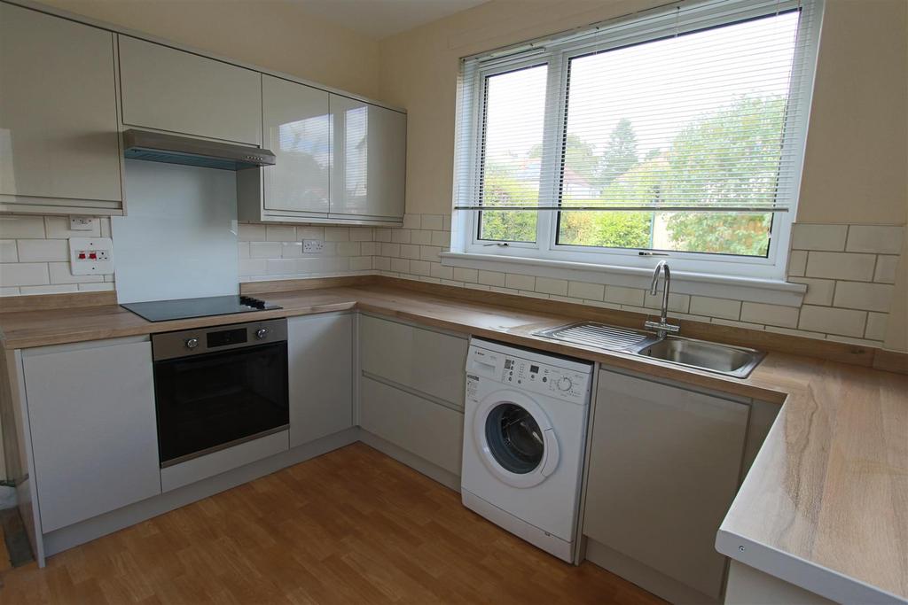3. Kitchen.JPG