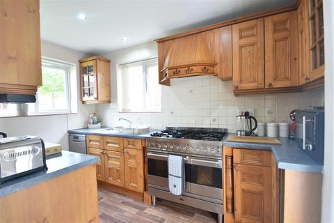 3 bedroom end of terrace house for sale, 5 Allerton Road, Shrewsbury, SY1 4QQ
