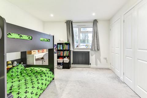 154 Downsway, Southwick, Brighton, BN42 4WF