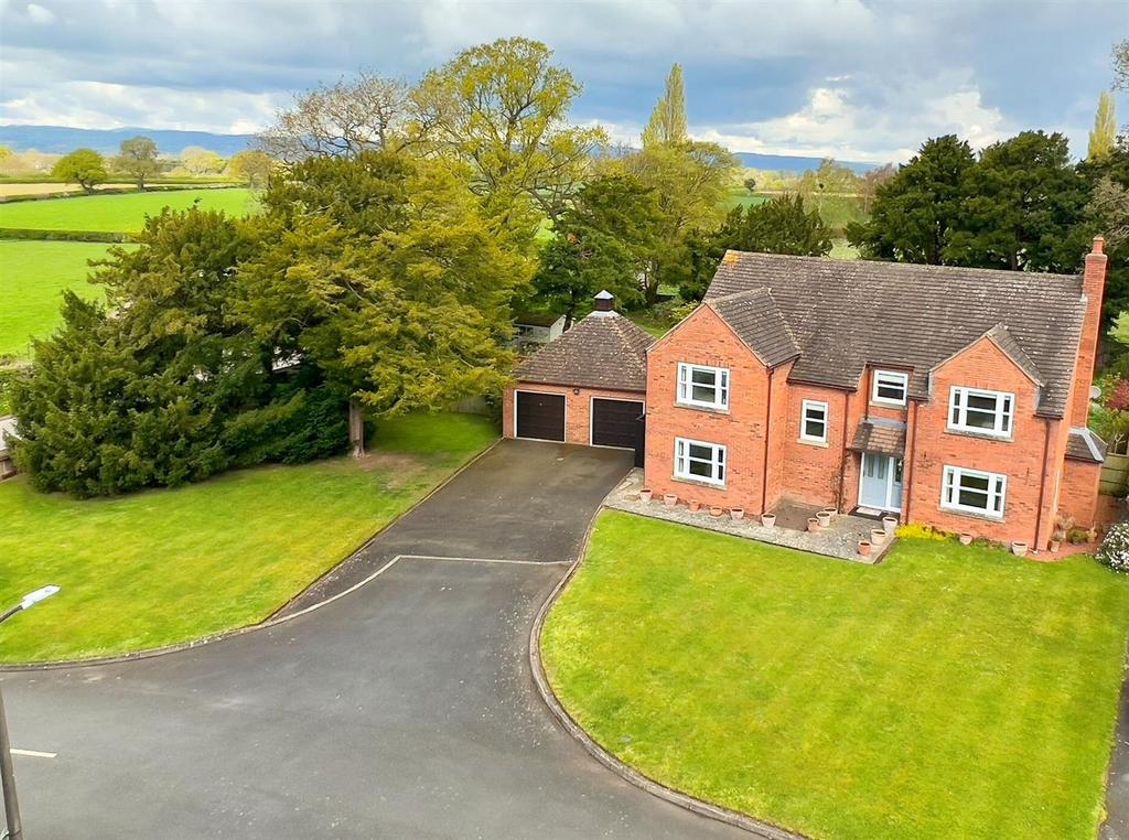 Dovaston Court, SY11 4EQ 5 bed detached house for sale £615,000