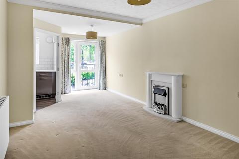 2 bedroom retirement property for sale, LEATHERHEAD ROAD, ASHTEAD, KT21