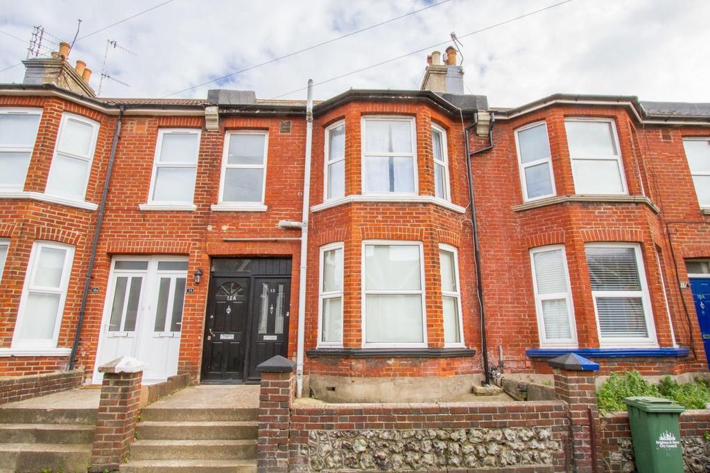 Shanklin Road 2 bed apartment for sale £325,000
