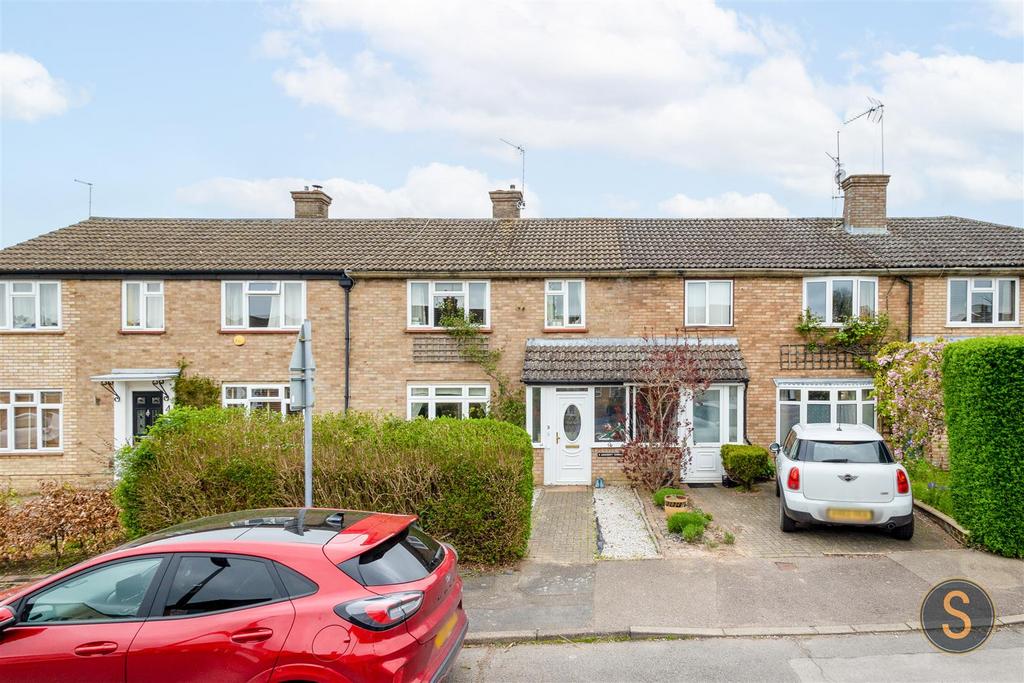 Ashcroft Terrace, Tring 3 bed terraced house for sale £400,000