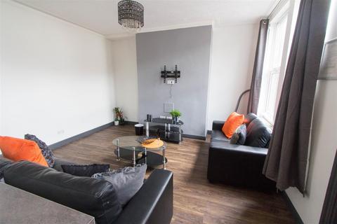 44 Beechwood View, Leeds, LS4 2LP