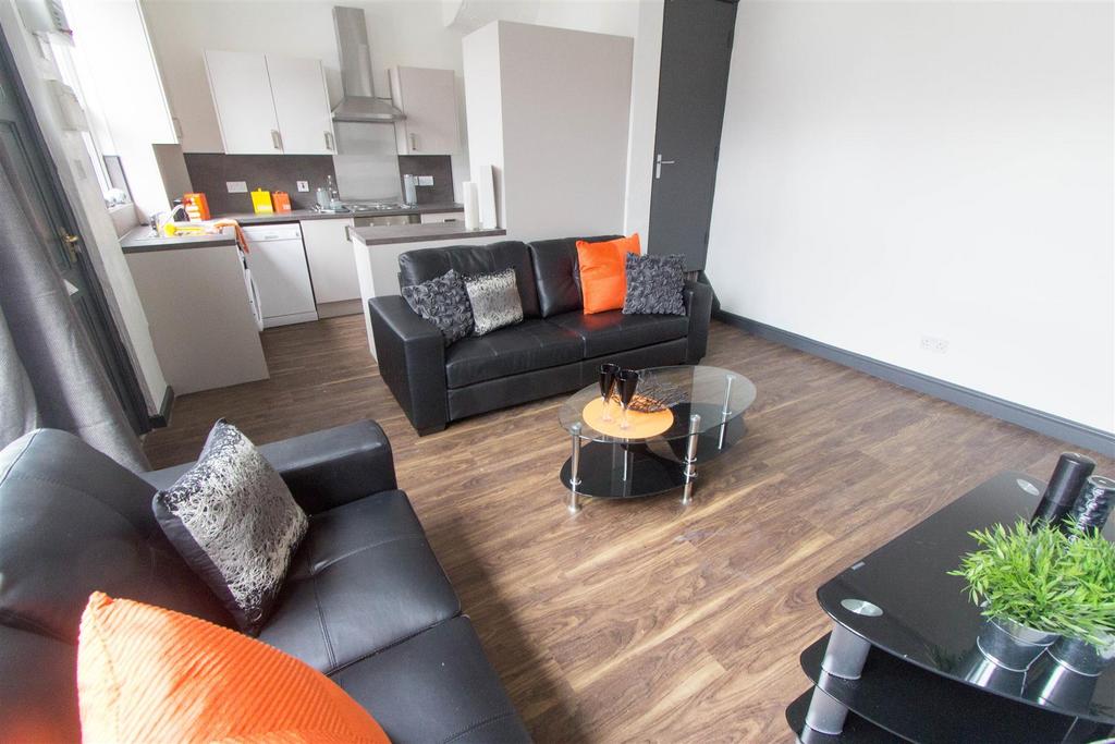 44 Beechwood View09.15 (21).jpg