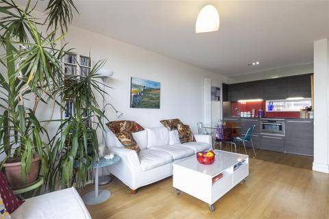 1 bedroom flat for sale - Highcross Lane, Leicester
