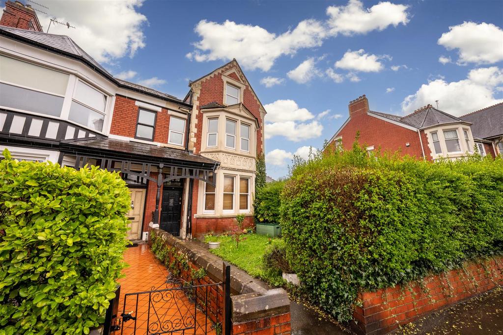 Penhill Road, Cardiff 2 bed property for sale - £280,000