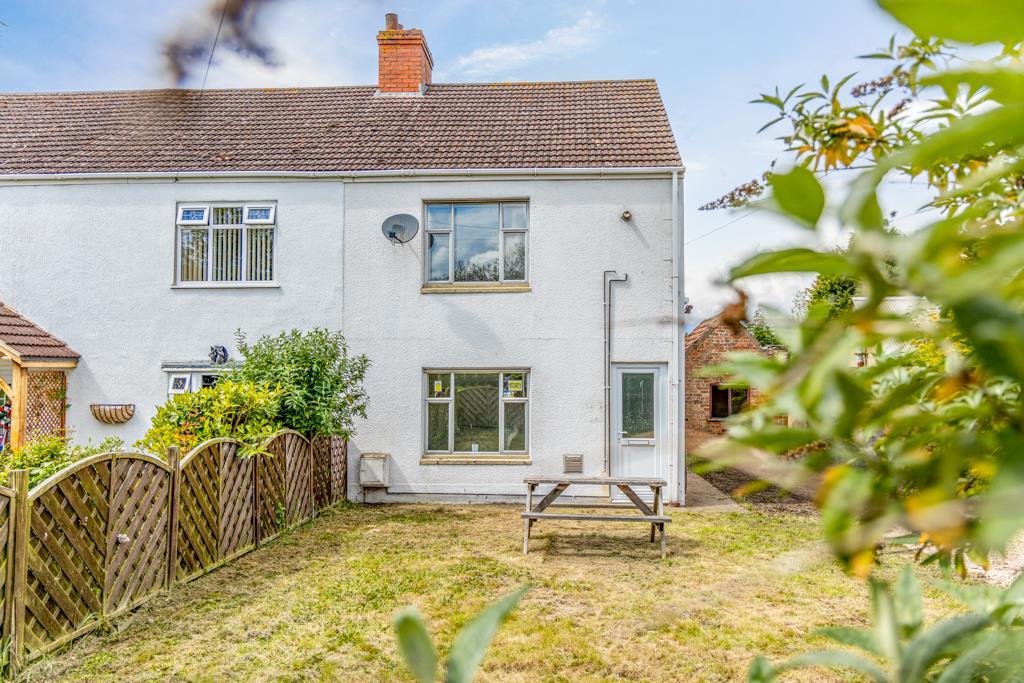 High Street, Coningsby, Lincoln 3 bed semidetached house £147,000