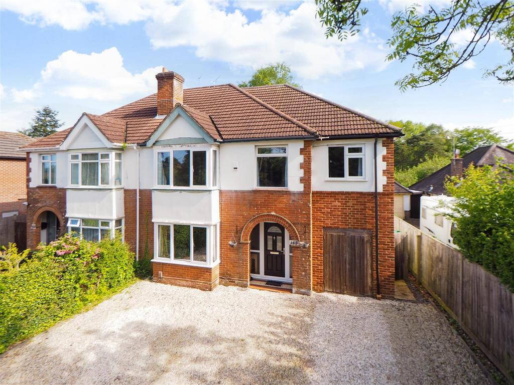 Botley Road, Romsey, Hampshire 4 bed semidetached house for sale £