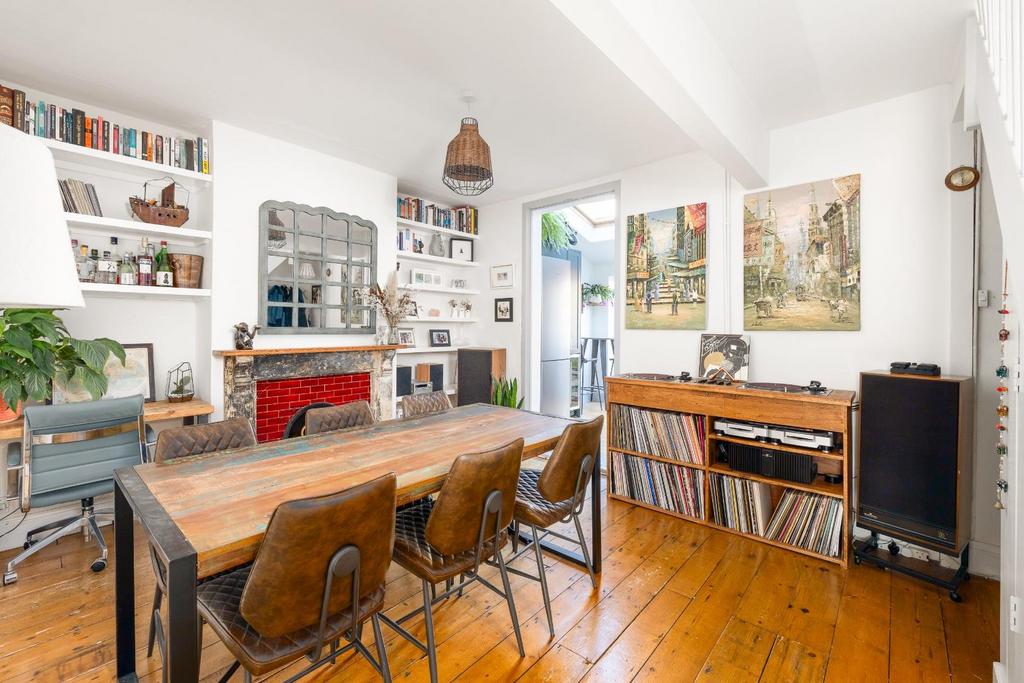 17 Upper Street(05-10-2023)-5.jpg