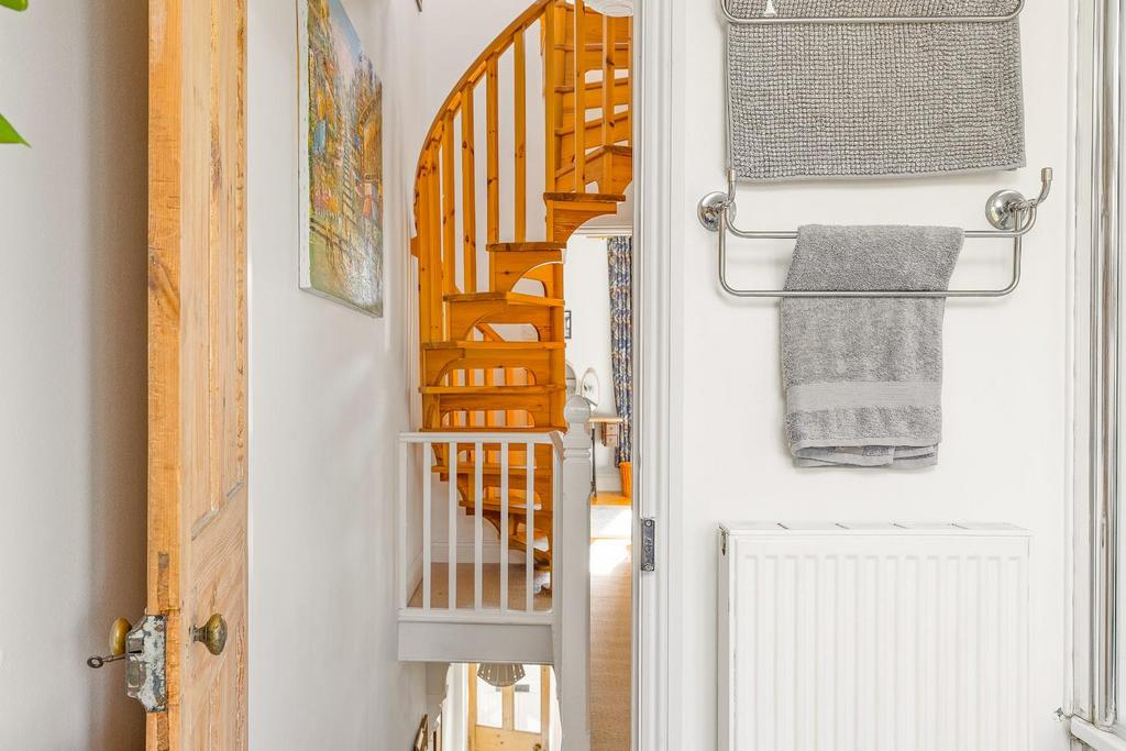 17 Upper Street(05-10-2023)-18.jpg